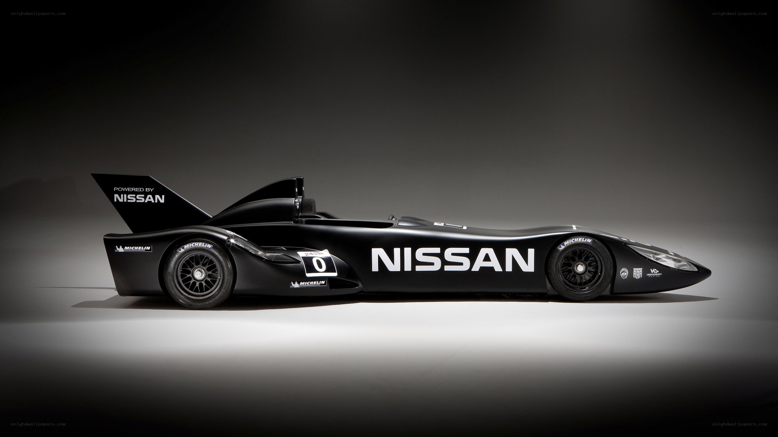 Nissan race car side profile