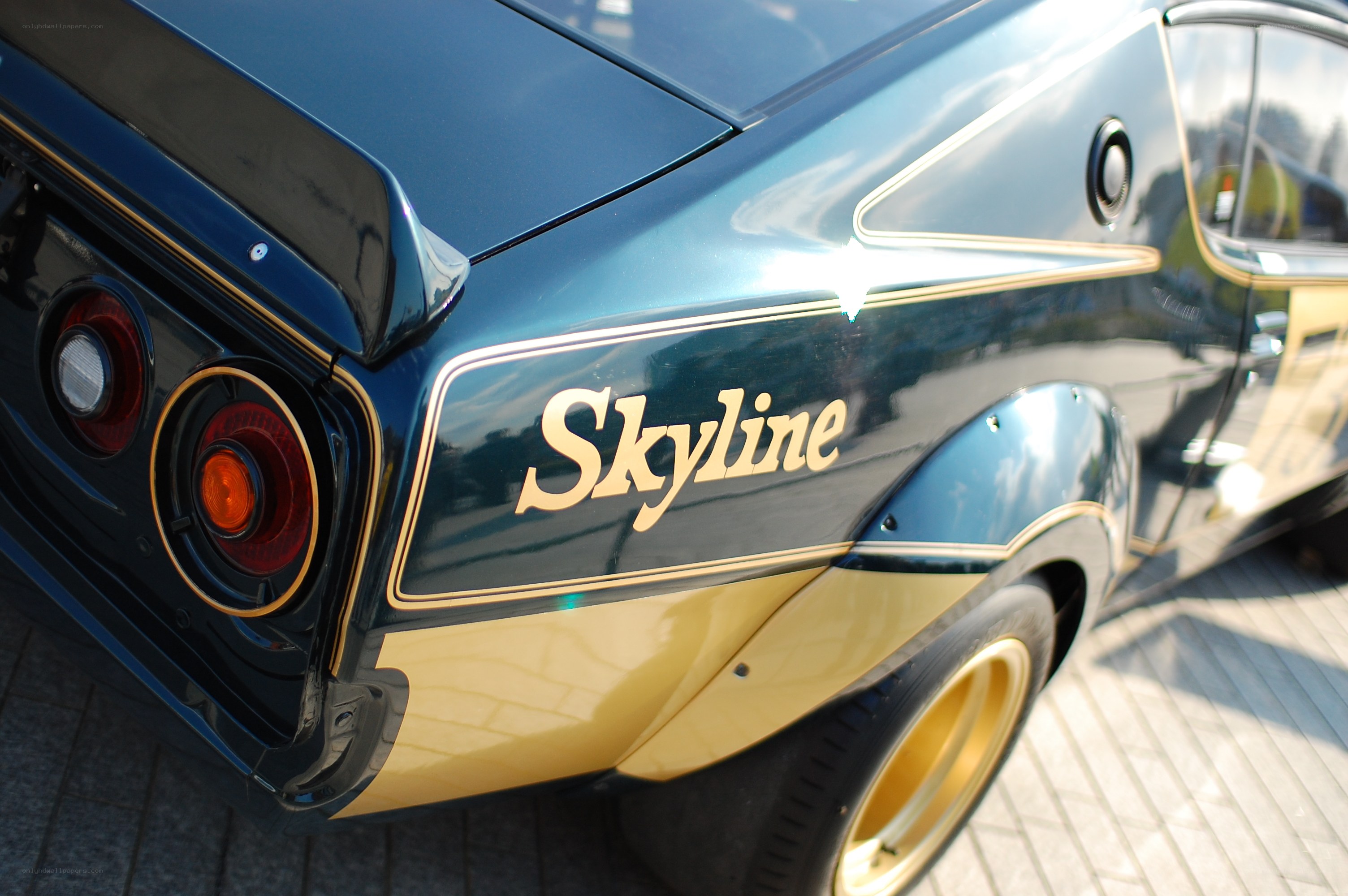 Nissan Skyline rear view