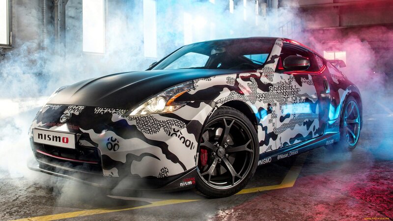 Nissan Sports Car — Black