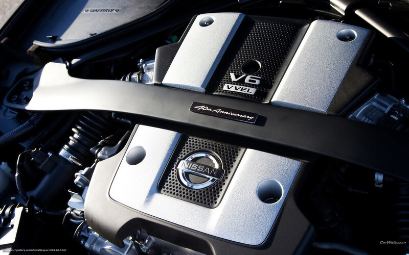 Nissan V6 engine close-up