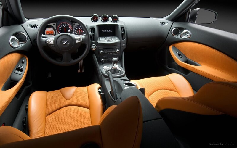 Nissan Z interior dashboard