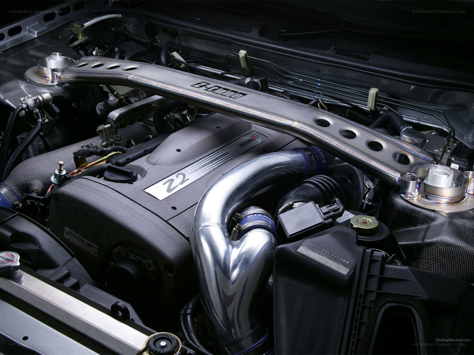 Nissan Z24 engine bay
