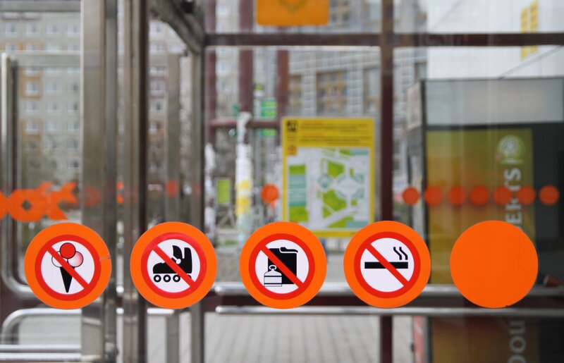 No food, skating, trash, smoking signs