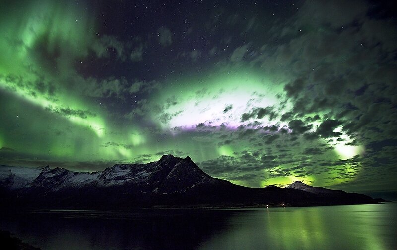 Northern Lights over Mountains — Green