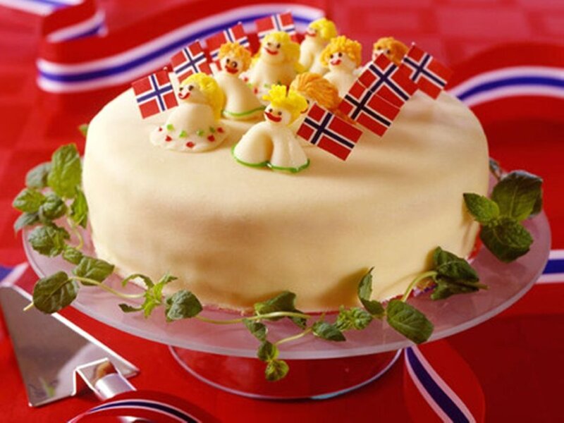Norwegian Cake with Flags