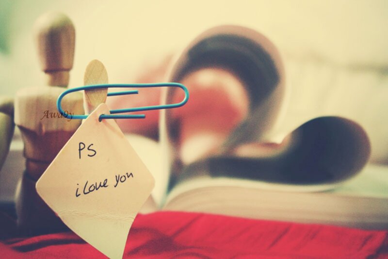Note with 'i Love You' — Red