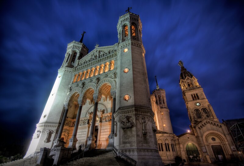 Notre-Dame de Fourvière at night
