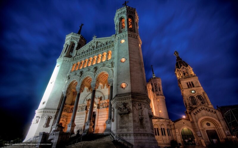 Notre-Dame de Fourvière at night