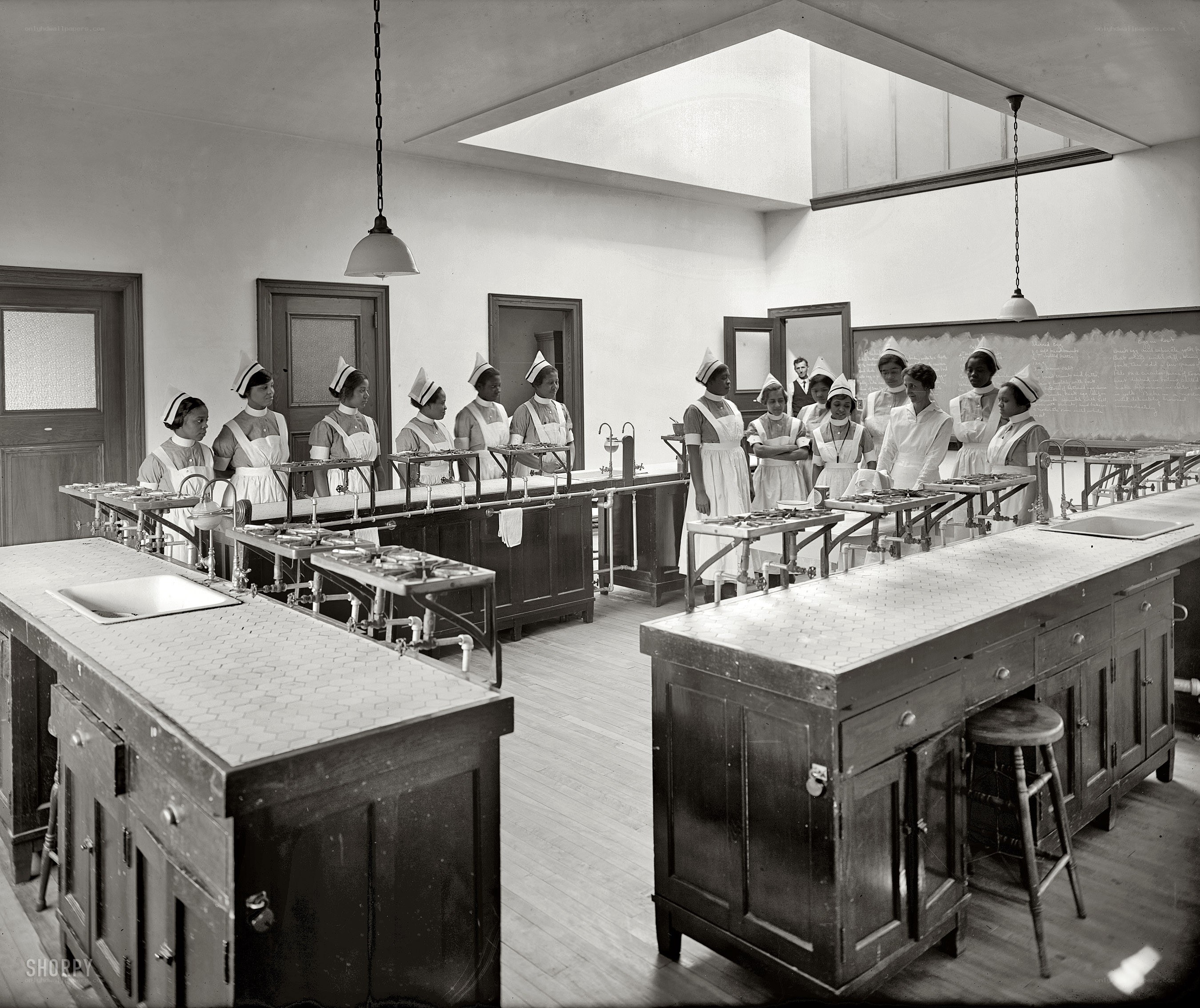 Nursing students in lab