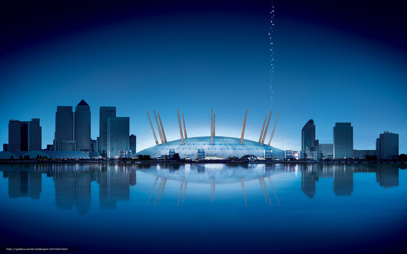 O2 Arena and Skyline
