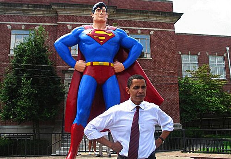 Obama and Superman statue