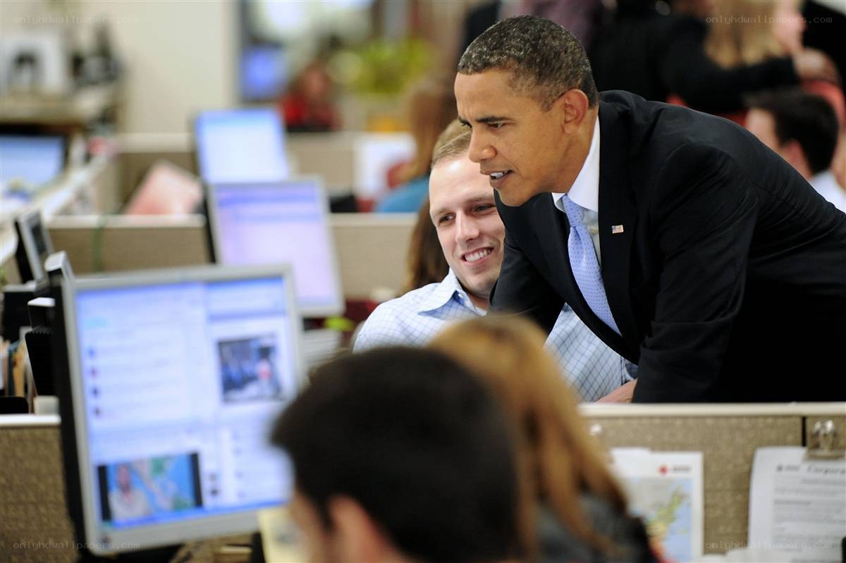 Obama in office cubicle