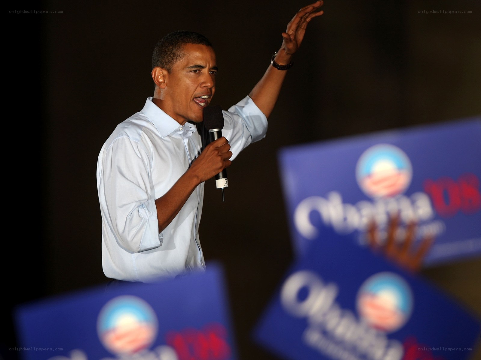 Obama speaking at rally