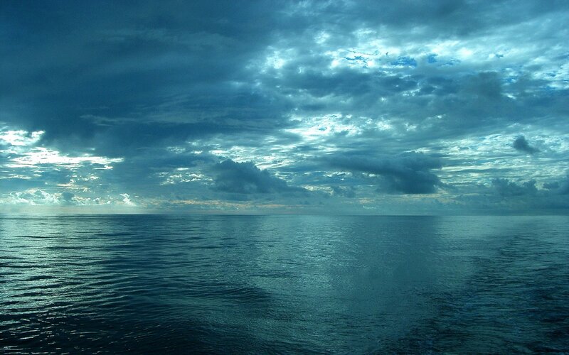 Ocean under Cloudy Sky — Blue, Dramatic, Photograph, Clouds, Horizon