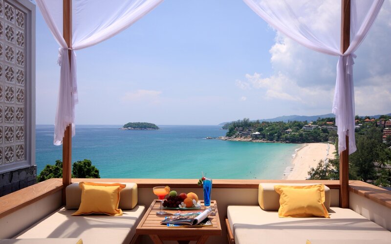 Ocean view lounge area