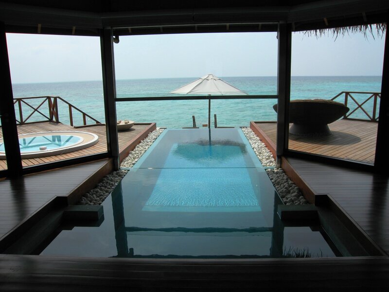 Ocean-view pool villa