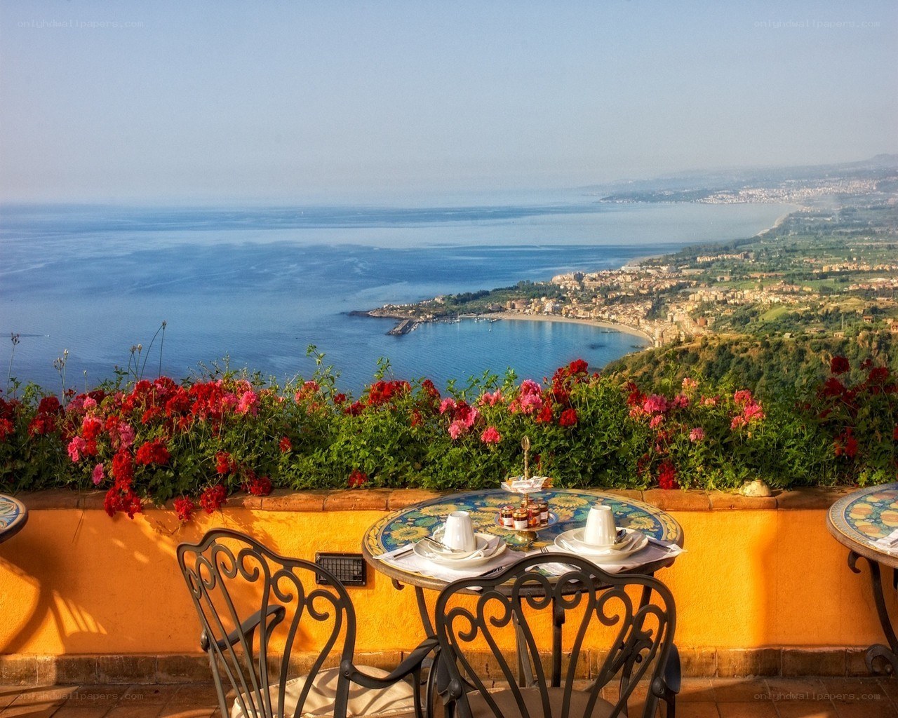 Ocean view terrace with flowers