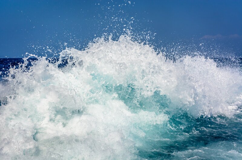 Ocean wave crashing