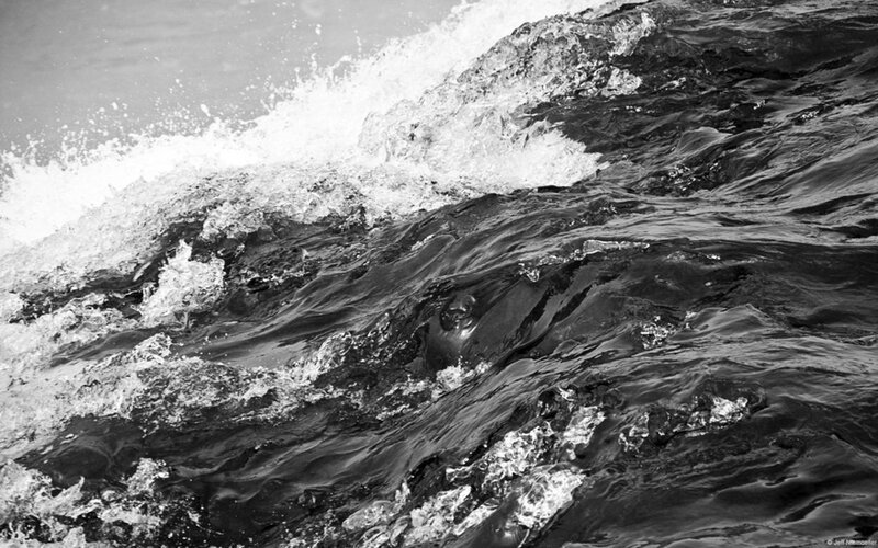Ocean Wave Crashing — Black