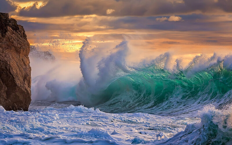 Ocean Wave Crashing — Green, Dramatic