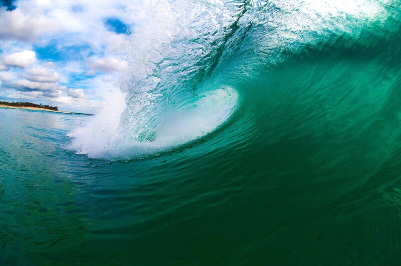 Ocean Wave Curling — Green, Dynamic