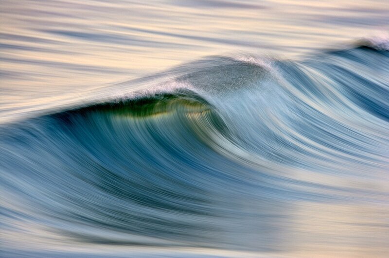 Ocean Wave in Motion — Blue, Dynamic, Sunset