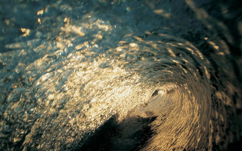 Ocean Wave Tunnel — Blue