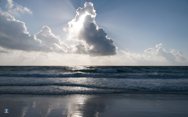 Ocean Waves at Beach — Blue