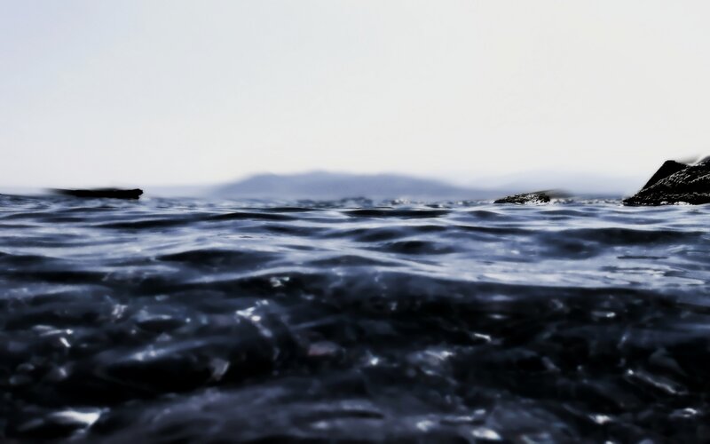 ocean waves at dawn