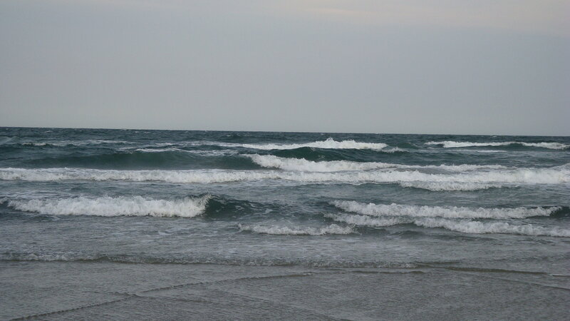 Ocean waves at dusk