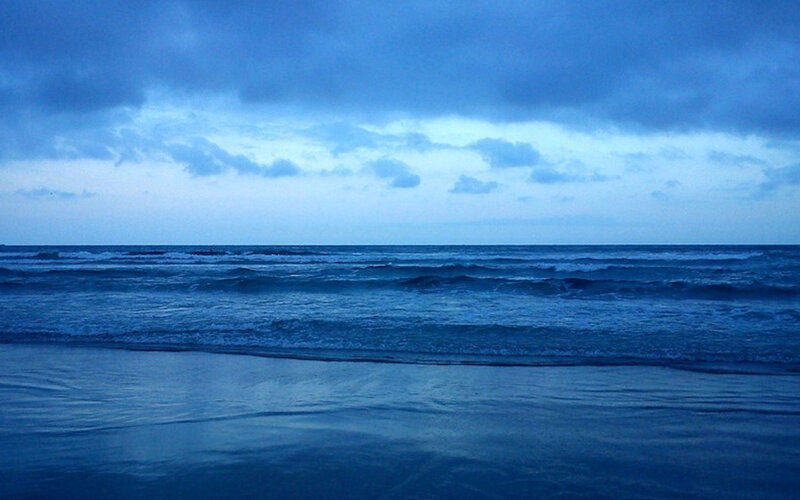 Ocean Waves at Dusk — Blue, Calm, Night