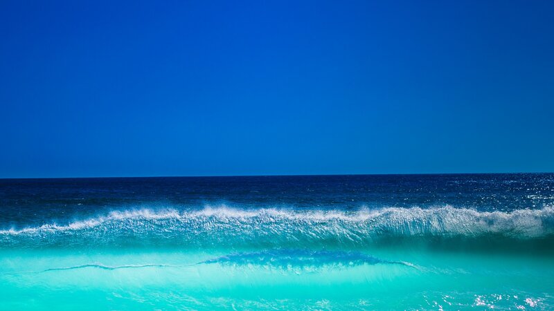 Ocean Waves at Shore — Blue, Serene