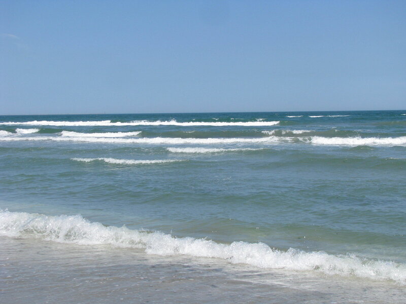 Ocean waves at the shore