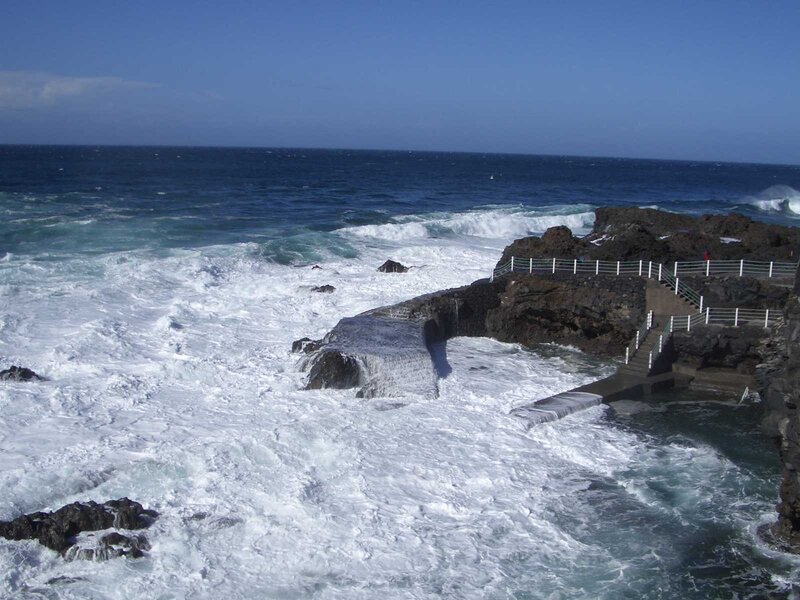 Ocean Waves Crashing — Blue, Dramatic, Afternoon