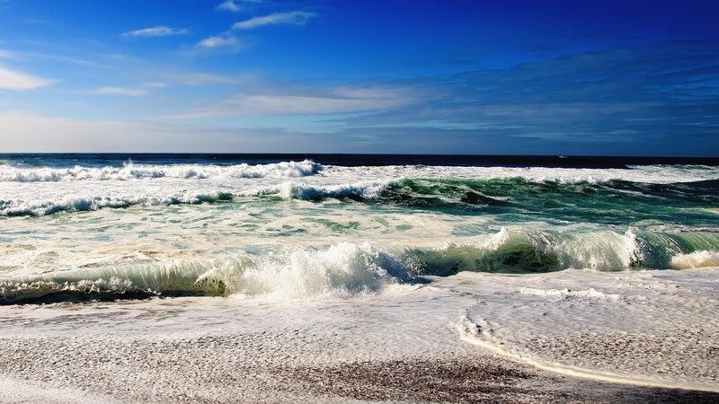 Ocean Waves Crashing — Blue, Dynamic, Afternoon, Photograph, Beach