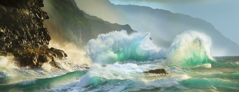 Ocean Waves Crashing — Green, Dramatic, Afternoon