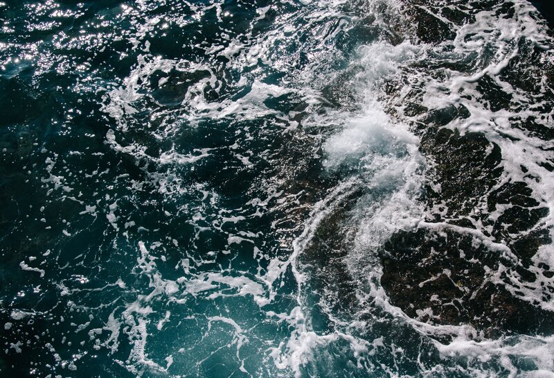 Ocean waves crashing on rocks