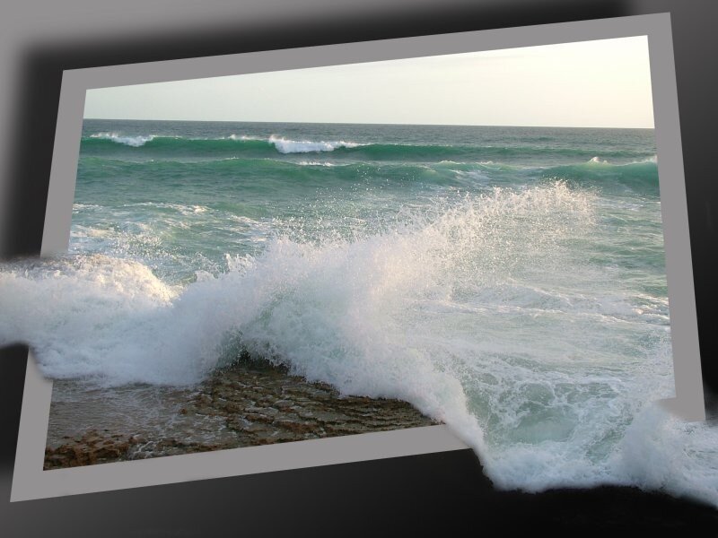 Ocean waves crashing on rocks
