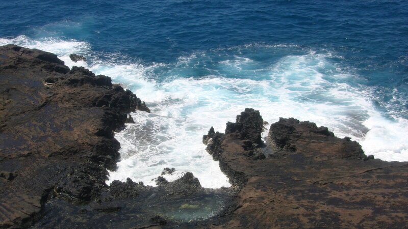 Ocean Waves Crashing on Rocks — Blue, Dynamic, Afternoon