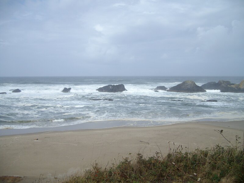 Ocean Waves Crashing on Rocks — Gray, Overcast