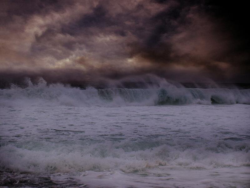 Ocean Waves Crashing — Purple