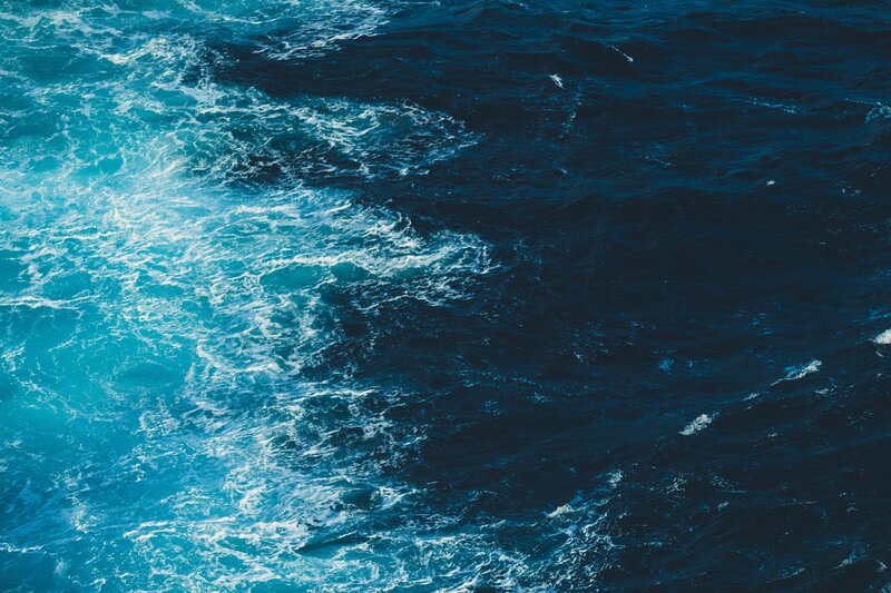 Ocean Waves from Above — Blue, Dynamic