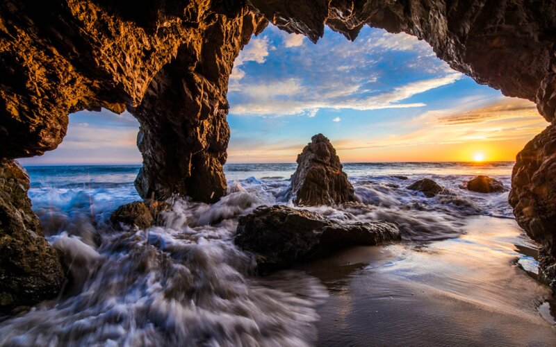 Ocean Waves in Cave — Blue, Dramatic