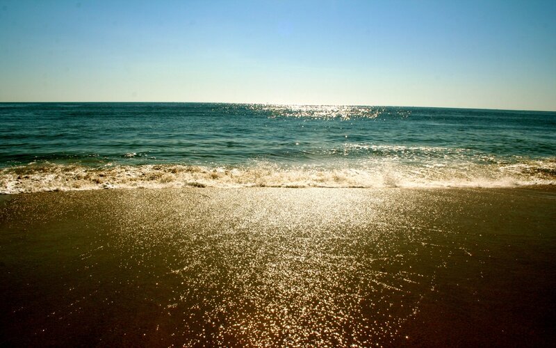Ocean Waves on Beach — Blue, Calm