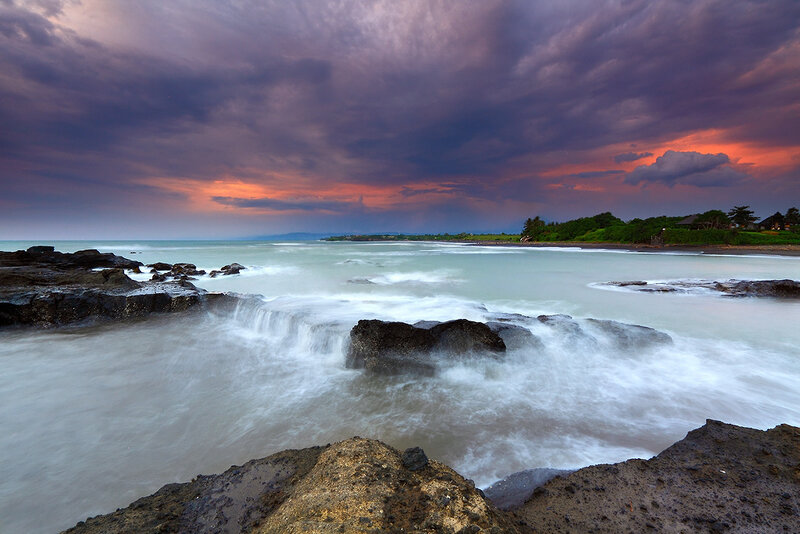 Ocean Waves on Rocks — Purple, Dramatic