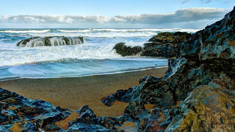 Ocean Waves on Rocky Beach — Blue, Dramatic