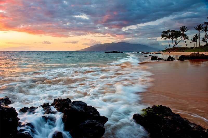 Ocean Waves on Rocky Beach — Orange