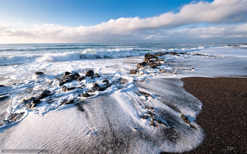 Ocean Waves on Rocky Shore — Blue, Serene, Morning