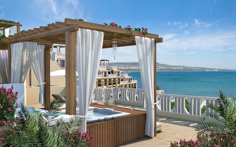 Oceanfront cabana with hot tub