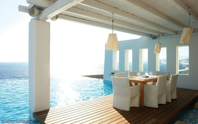 Oceanfront dining with infinity pool